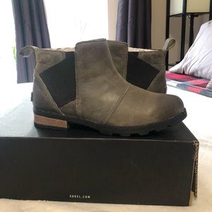 Sorel Emilie Chelsea Waterproof ankle boot